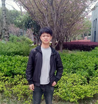 1525403018102790.jpg 说明: 舒聪